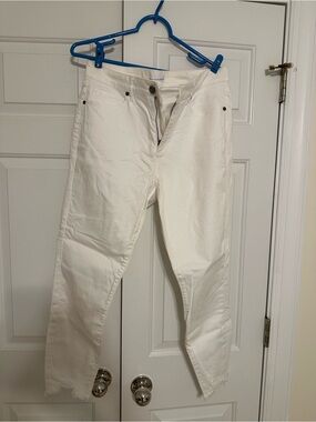 LOFT White curvy skinny crop